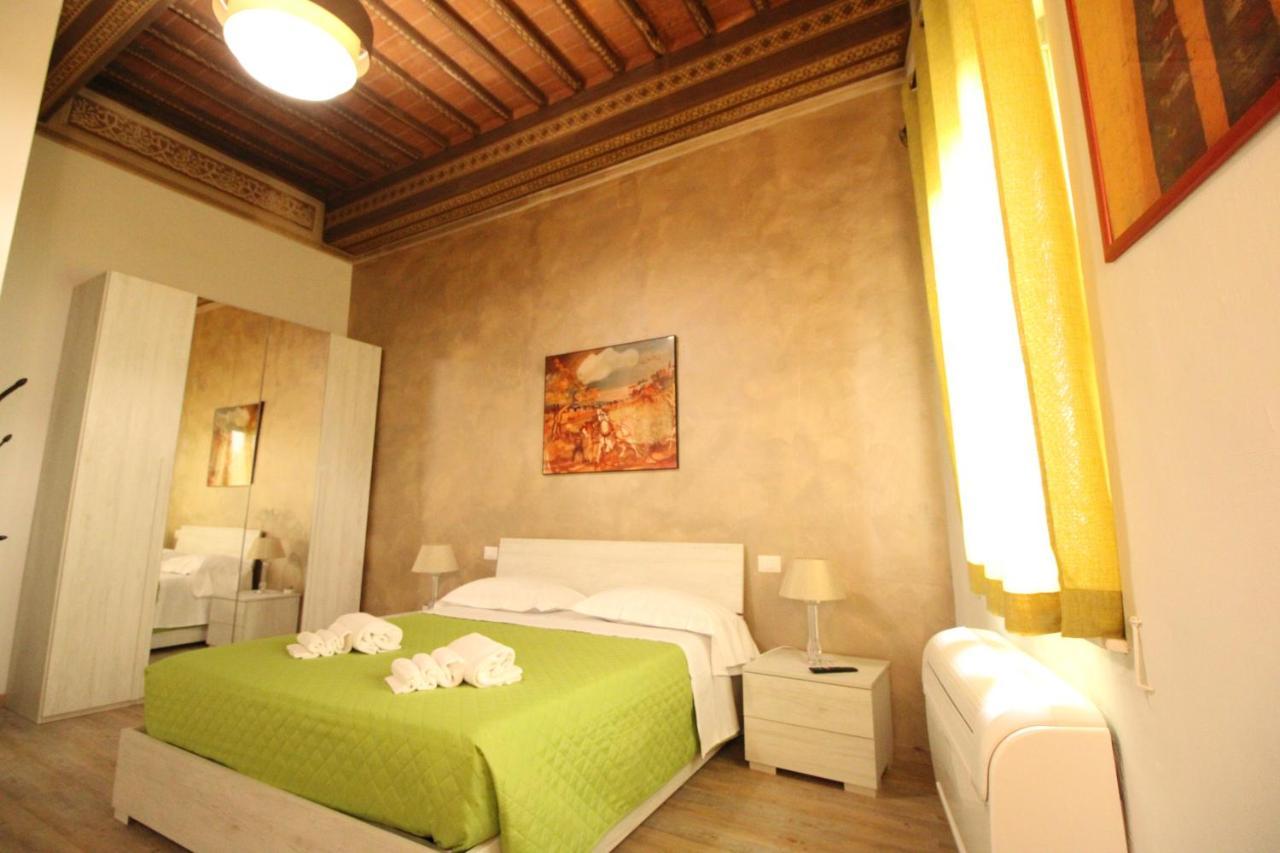 Appartamento Nora'S House Siena Esterno foto